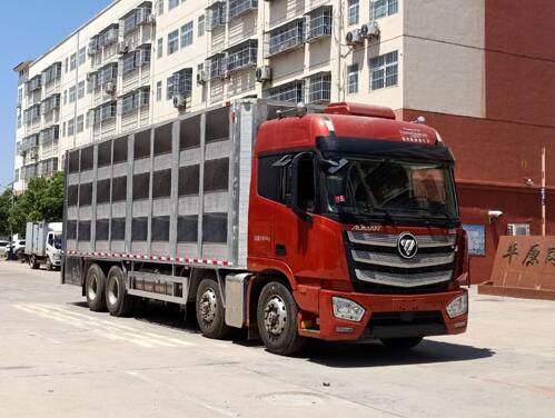 程力威牌CLW5310CCQB6型畜禽運(yùn)輸車(chē)